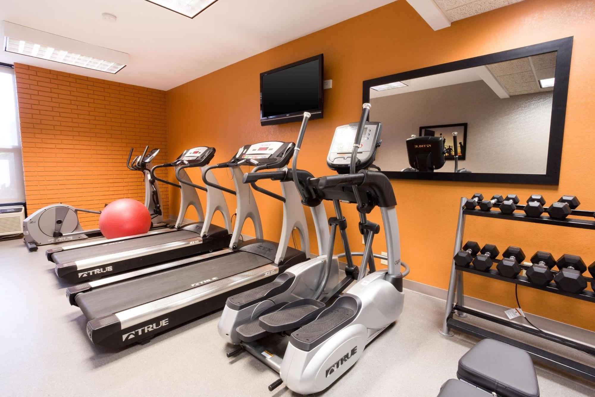 Drury Inn & Suites Greensboro Dış mekan fotoğraf