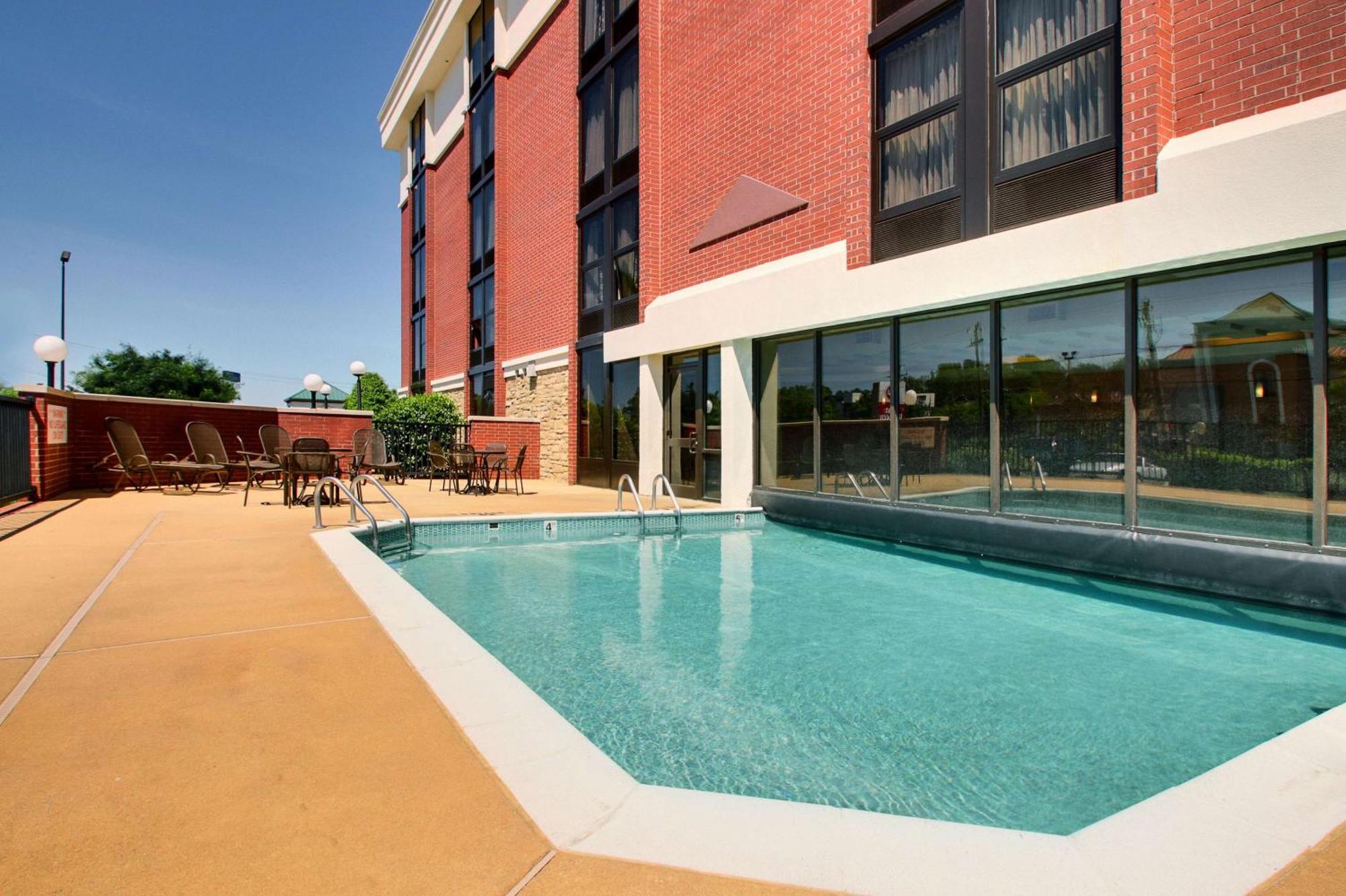 Drury Inn & Suites Greensboro Dış mekan fotoğraf