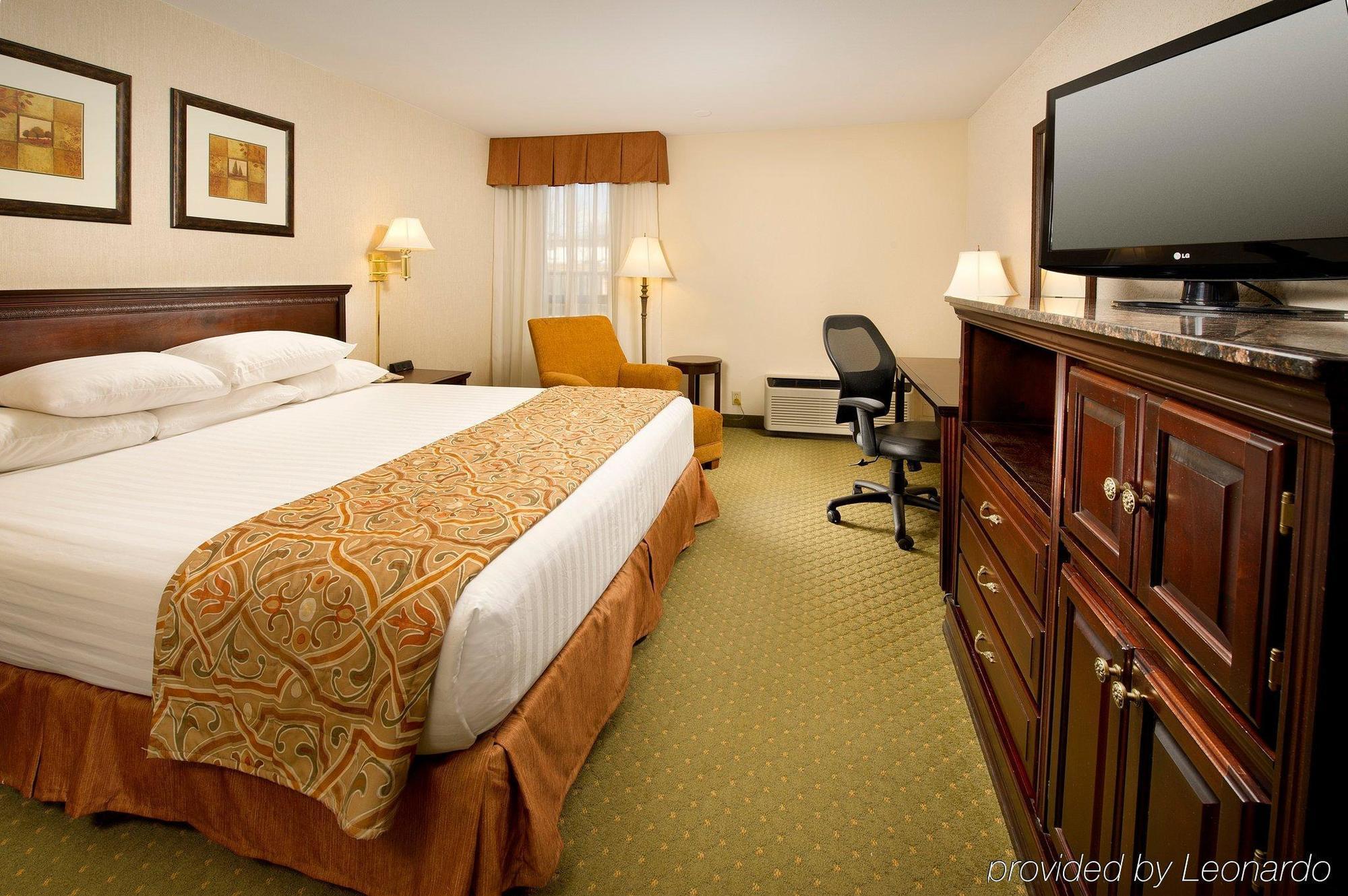 Drury Inn & Suites Greensboro Dış mekan fotoğraf