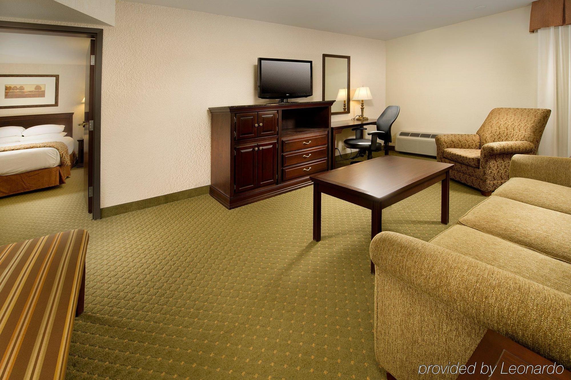Drury Inn & Suites Greensboro Dış mekan fotoğraf